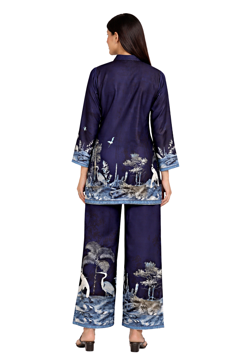 Cotunlie Vanvas Story Coord Set