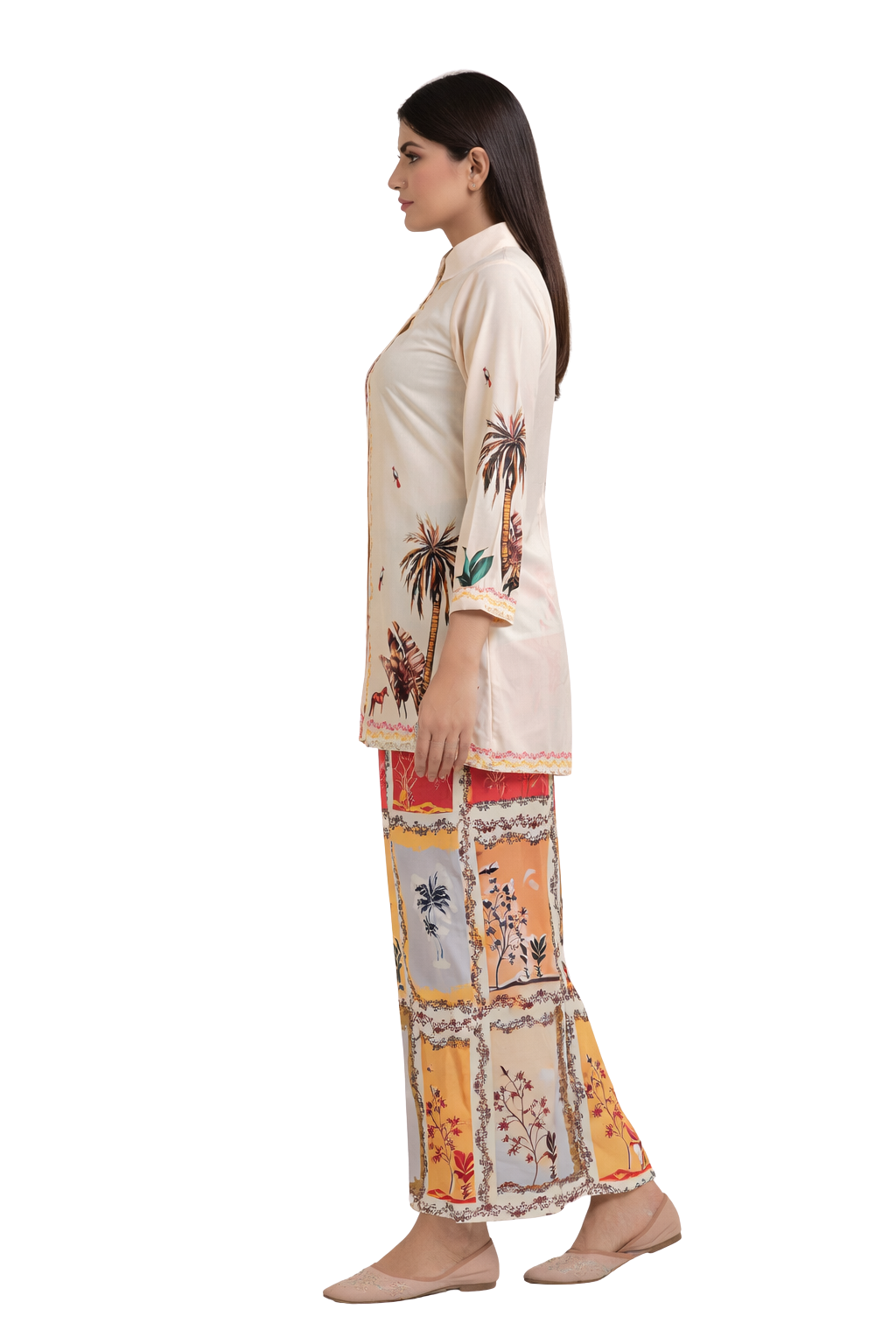 Cotunlie Noir Blossom Coord Set